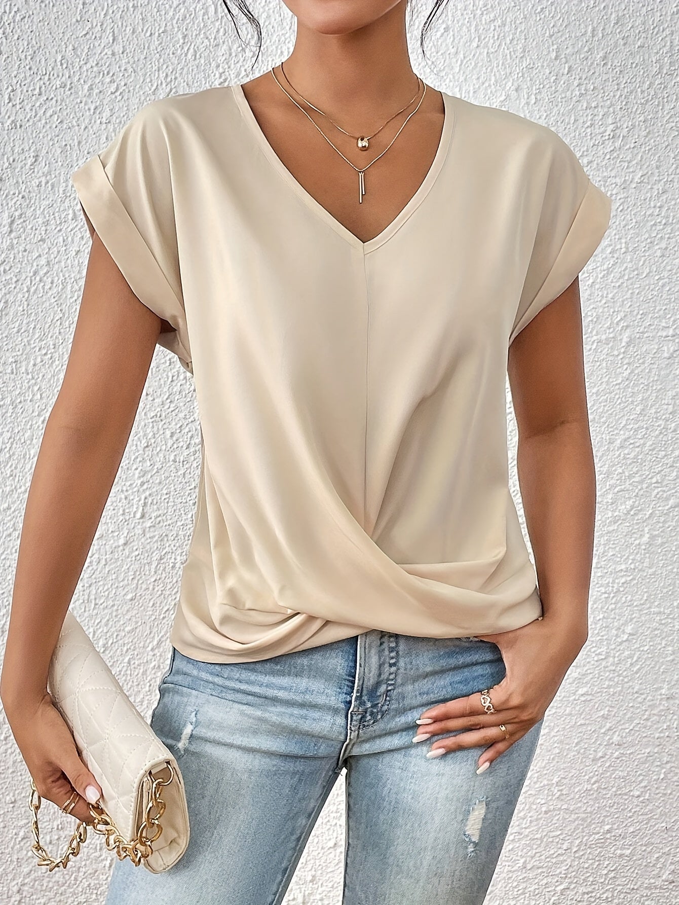 Cleo | Soft Everyday T-Shirt with Feminine Neckline