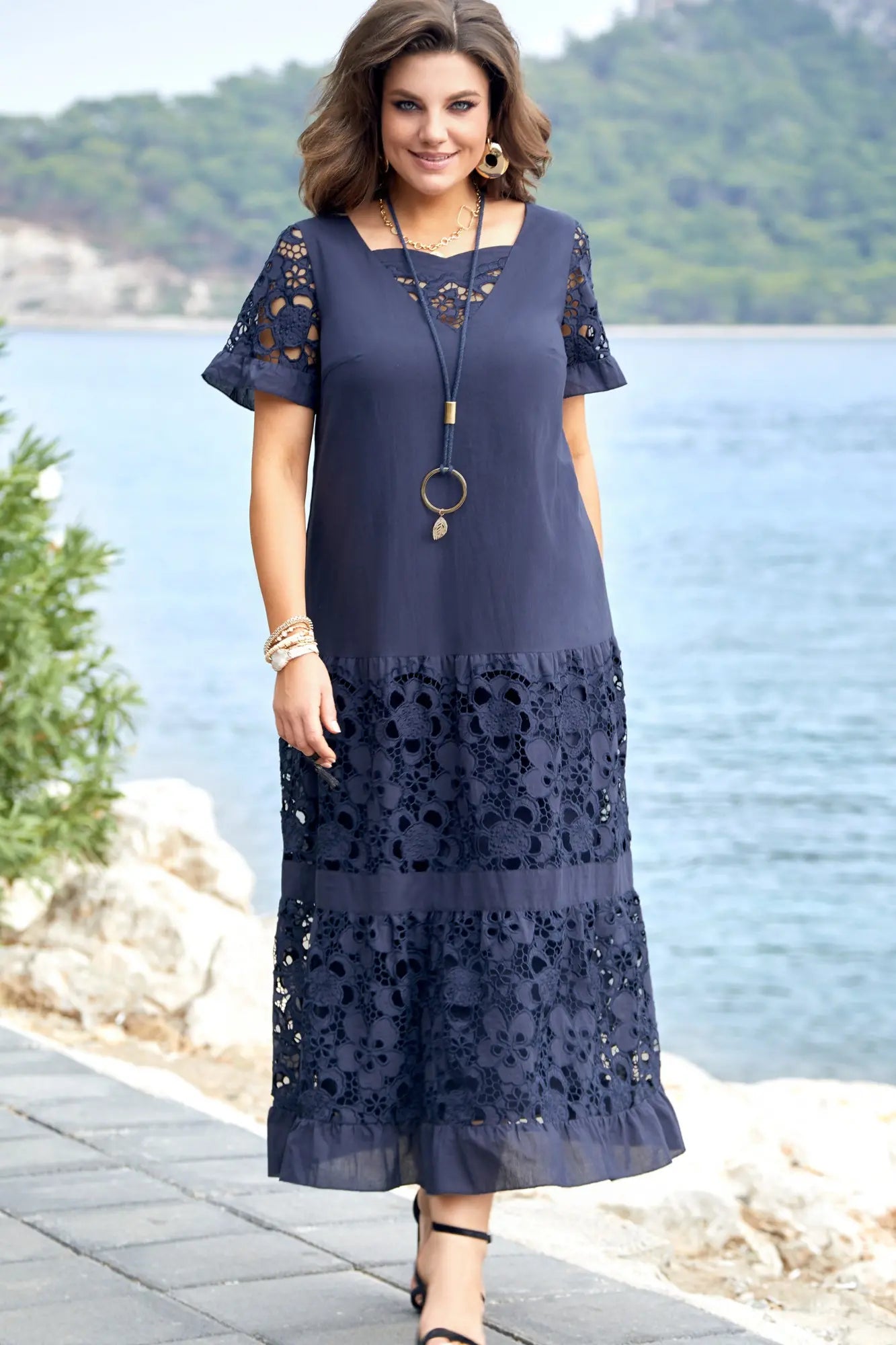 Serène | Navy Blue Lace Maxi Dress