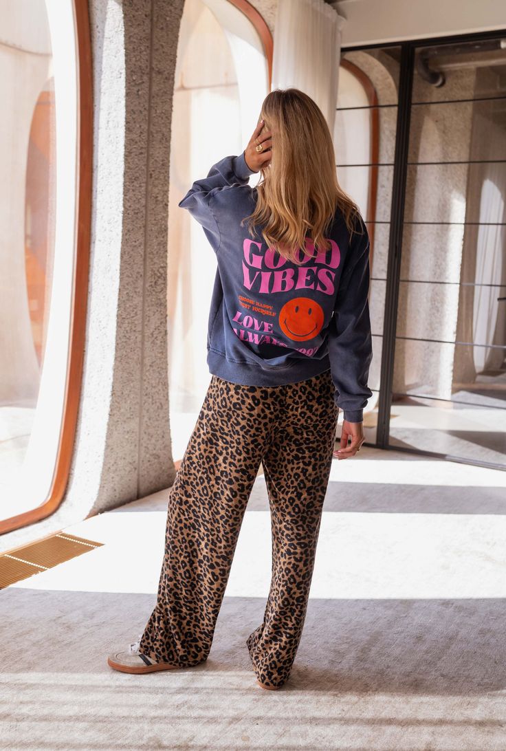Mira | Leopard Joggers