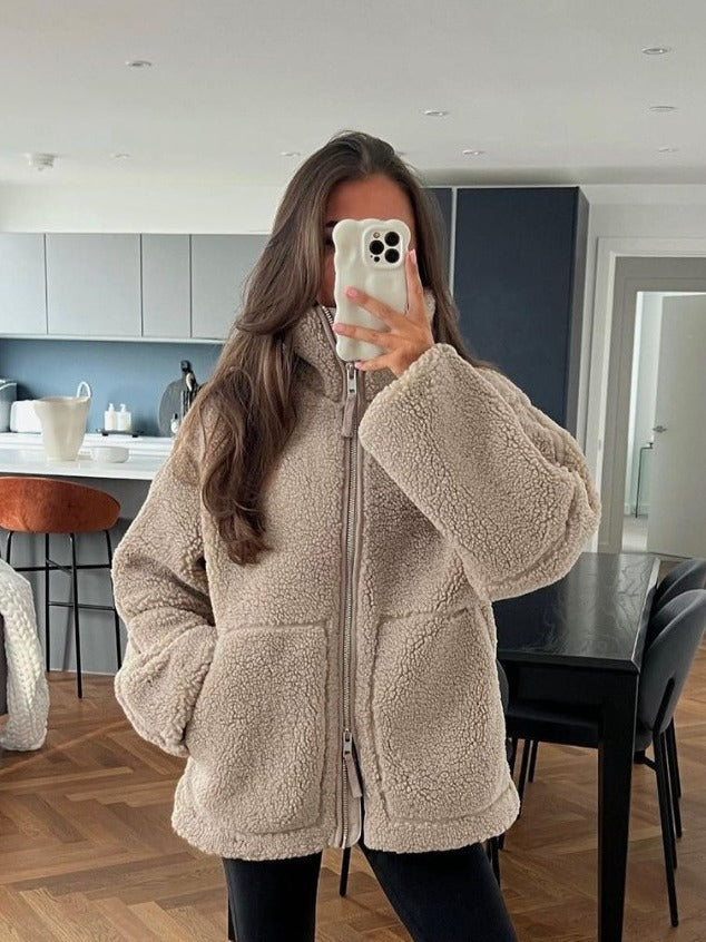 KAJA – Soft teddy coat